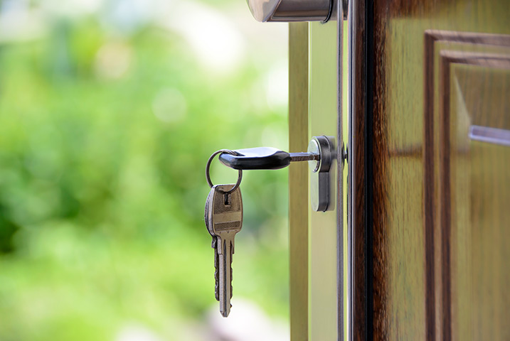 A2B Locks are able to provide local locksmiths in Bracknell to repair your broken locks. 